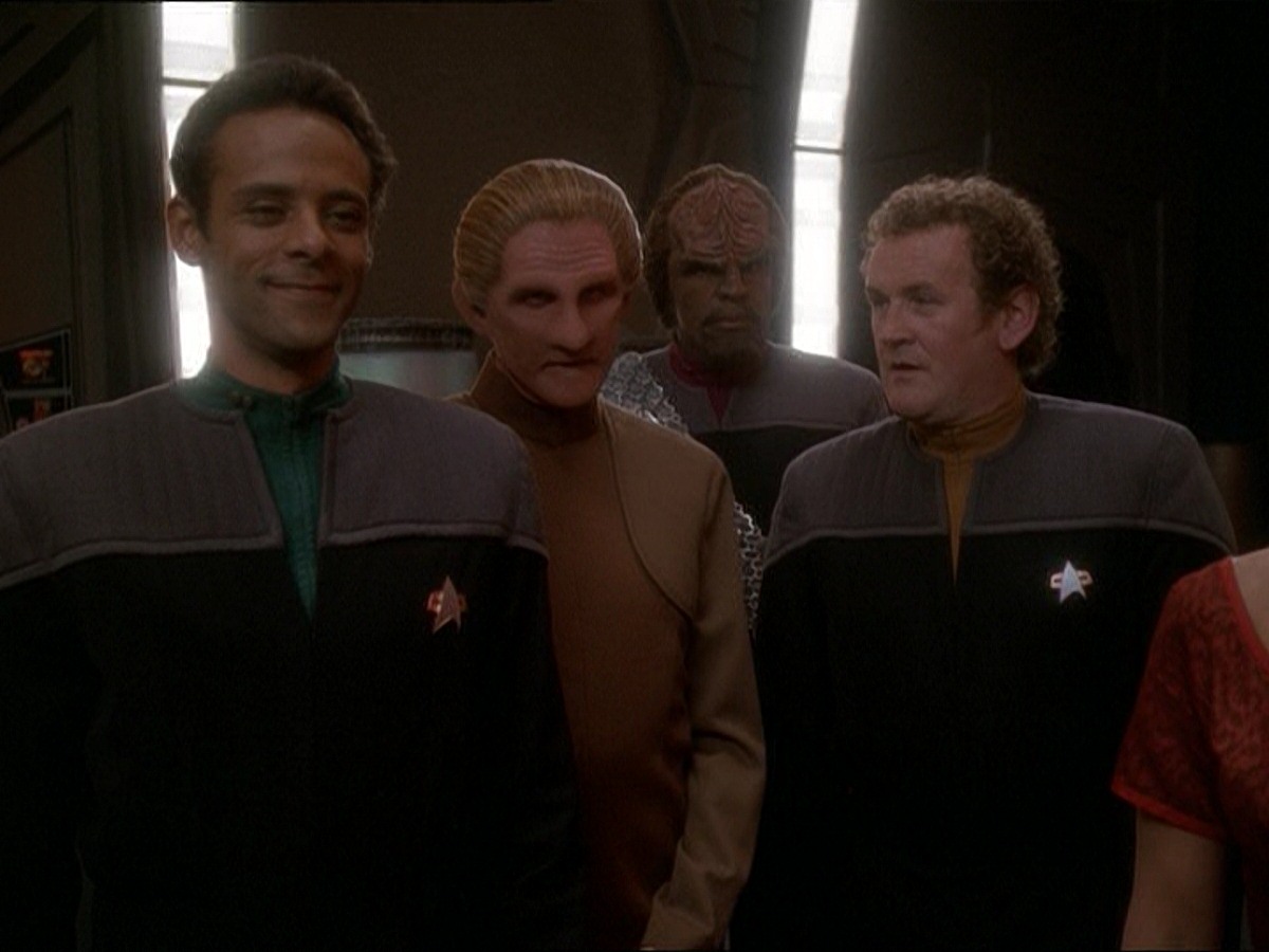 extant_StarTrek_DS9_7x10-ItsOnlyAPaperMoon_0168.jpg