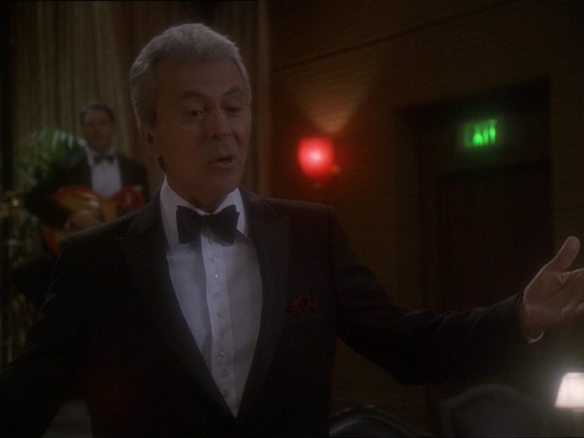 extant_StarTrek_DS9_7x10-ItsOnlyAPaperMoon_0976.jpg