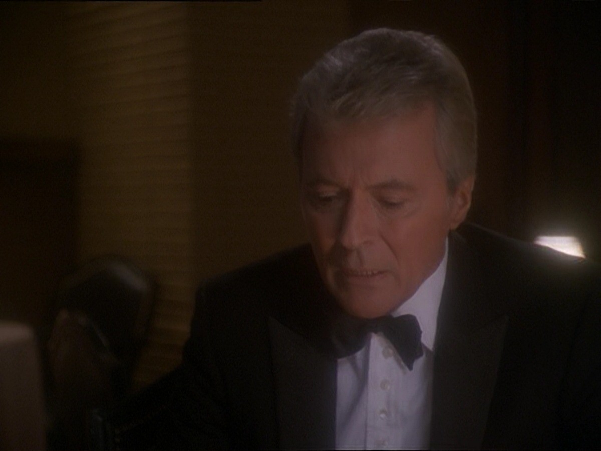 extant_StarTrek_DS9_7x10-ItsOnlyAPaperMoon_1211.jpg