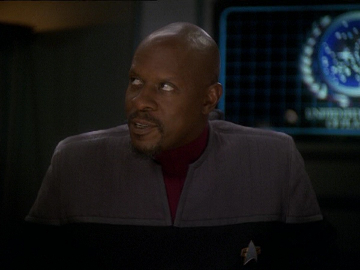 extant_StarTrek_DS9_7x10-ItsOnlyAPaperMoon_1459.jpg