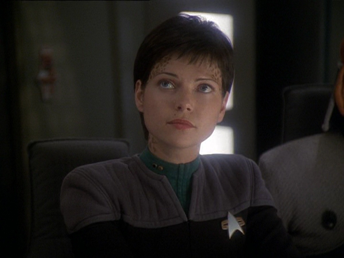 extant_StarTrek_DS9_7x10-ItsOnlyAPaperMoon_1467.jpg