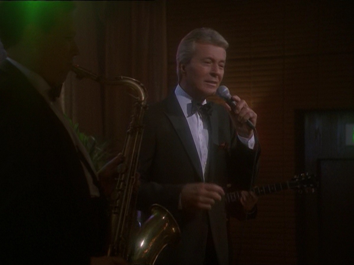 extant_StarTrek_DS9_7x10-ItsOnlyAPaperMoon_1774.jpg