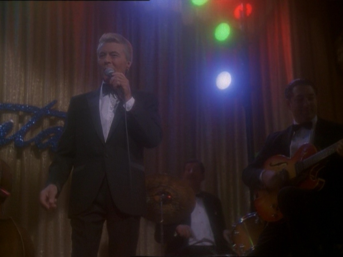 extant_StarTrek_DS9_7x10-ItsOnlyAPaperMoon_1848.jpg
