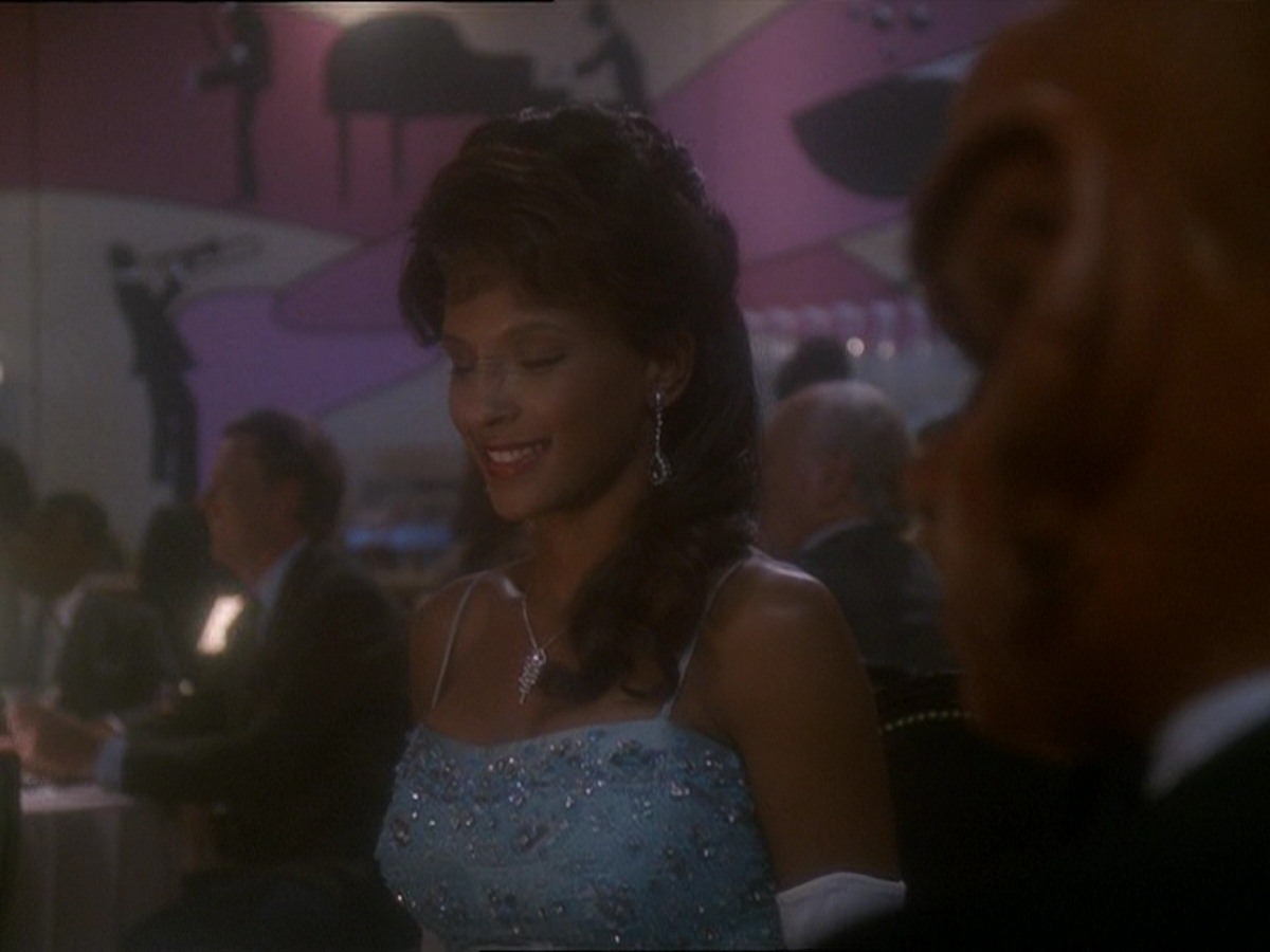 extant_StarTrek_DS9_7x10-ItsOnlyAPaperMoon_1935.jpg