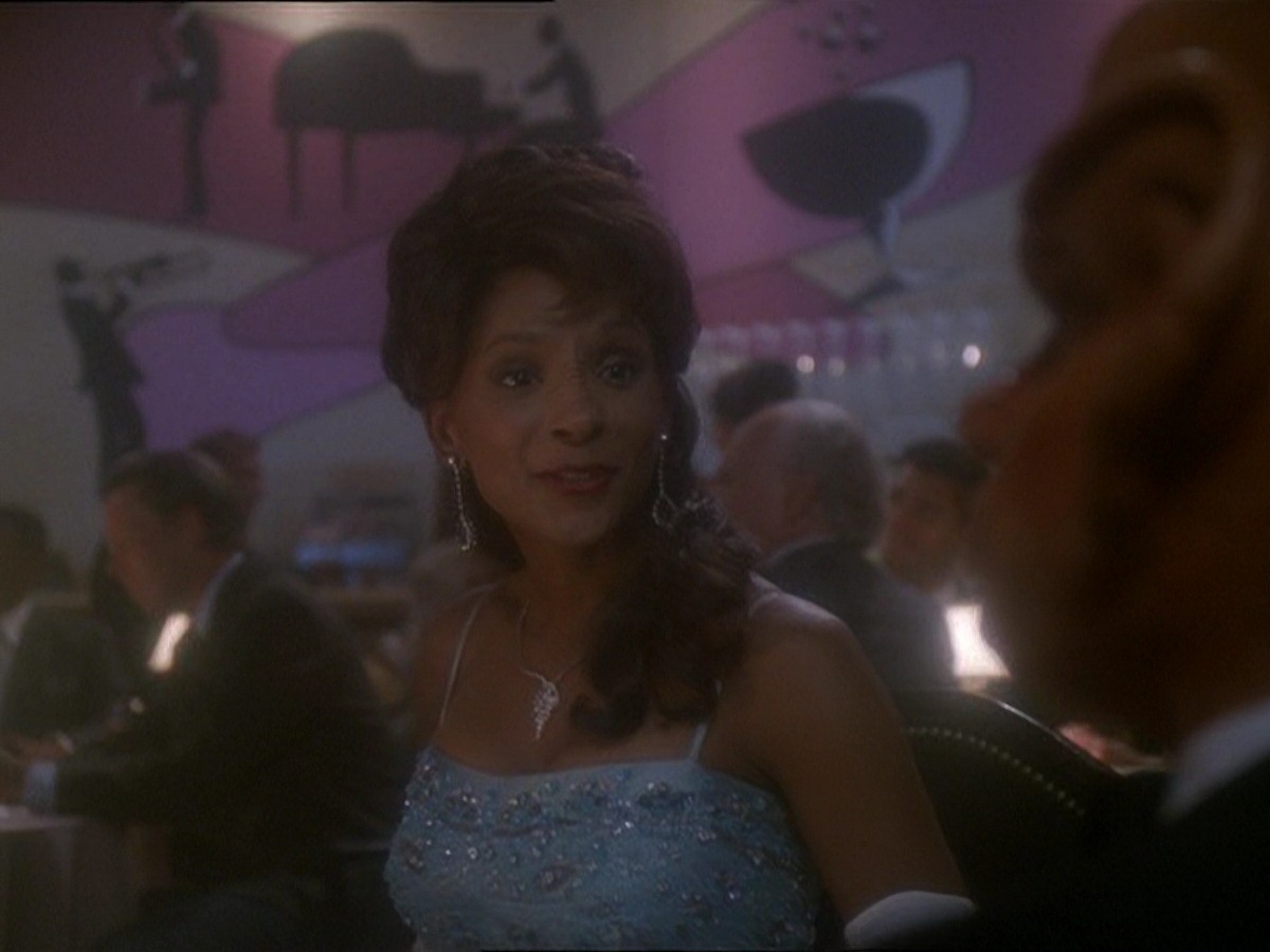 extant_StarTrek_DS9_7x10-ItsOnlyAPaperMoon_1940.jpg
