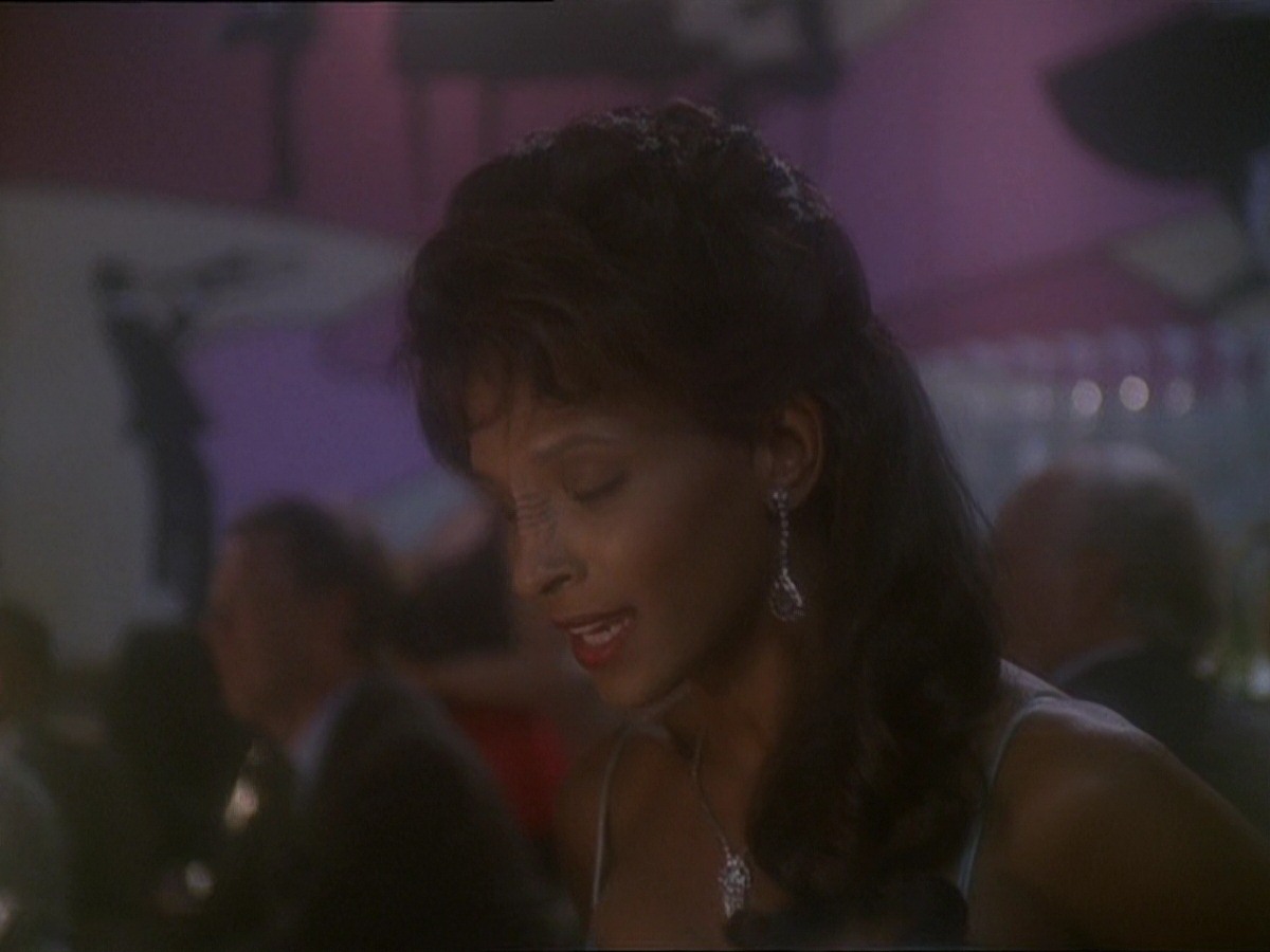 extant_StarTrek_DS9_7x10-ItsOnlyAPaperMoon_2003.jpg