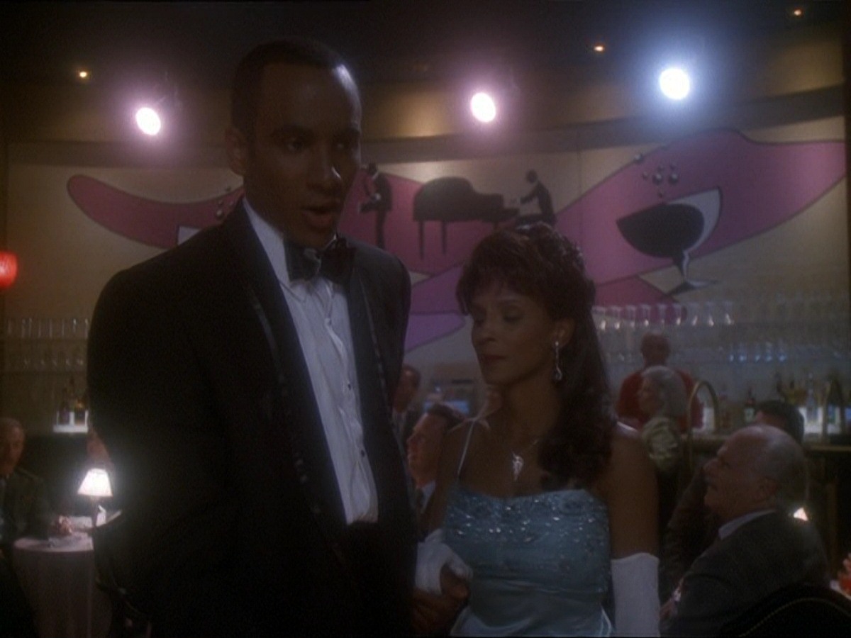 extant_StarTrek_DS9_7x10-ItsOnlyAPaperMoon_2039.jpg