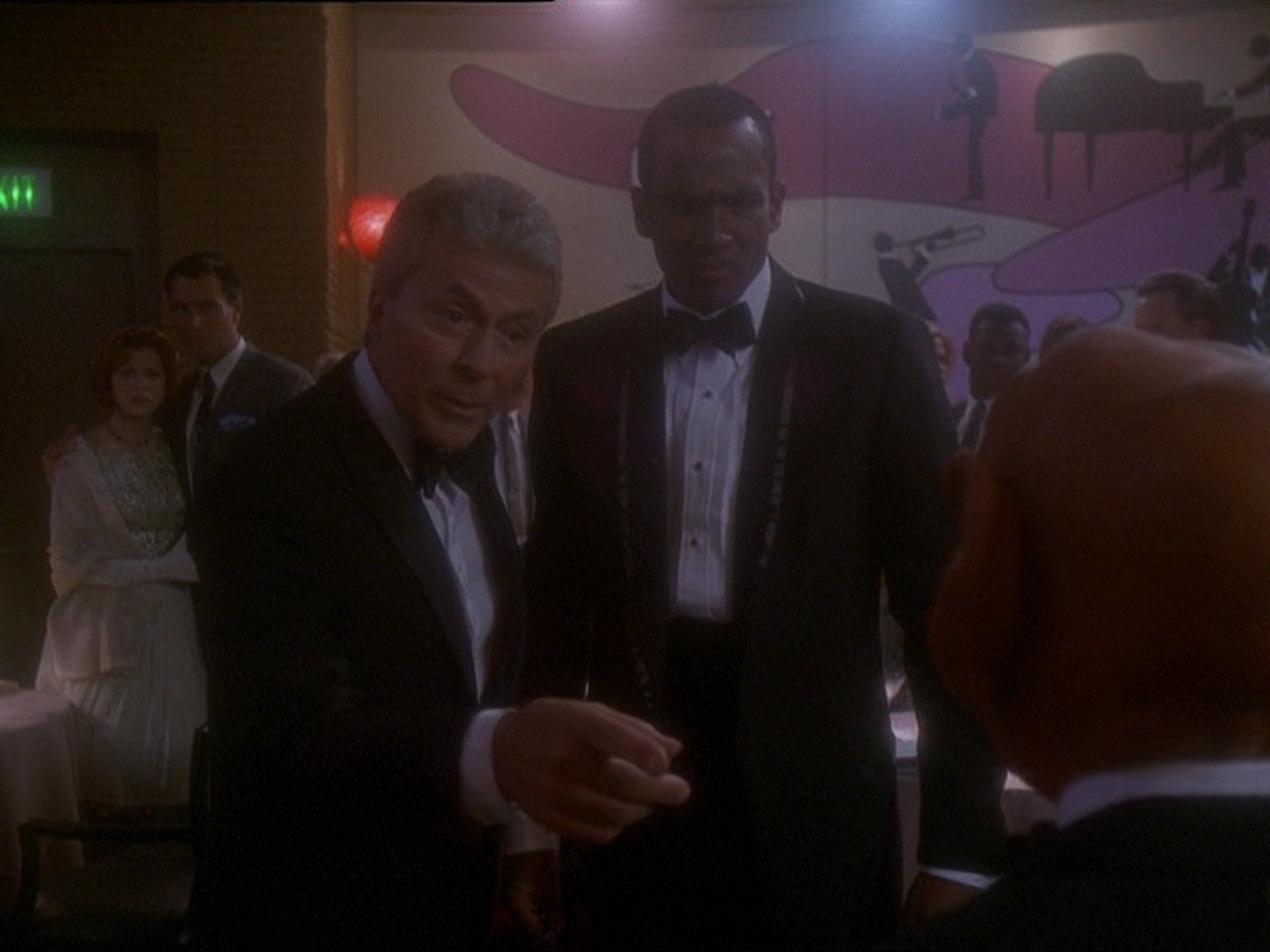 extant_StarTrek_DS9_7x10-ItsOnlyAPaperMoon_2072.jpg