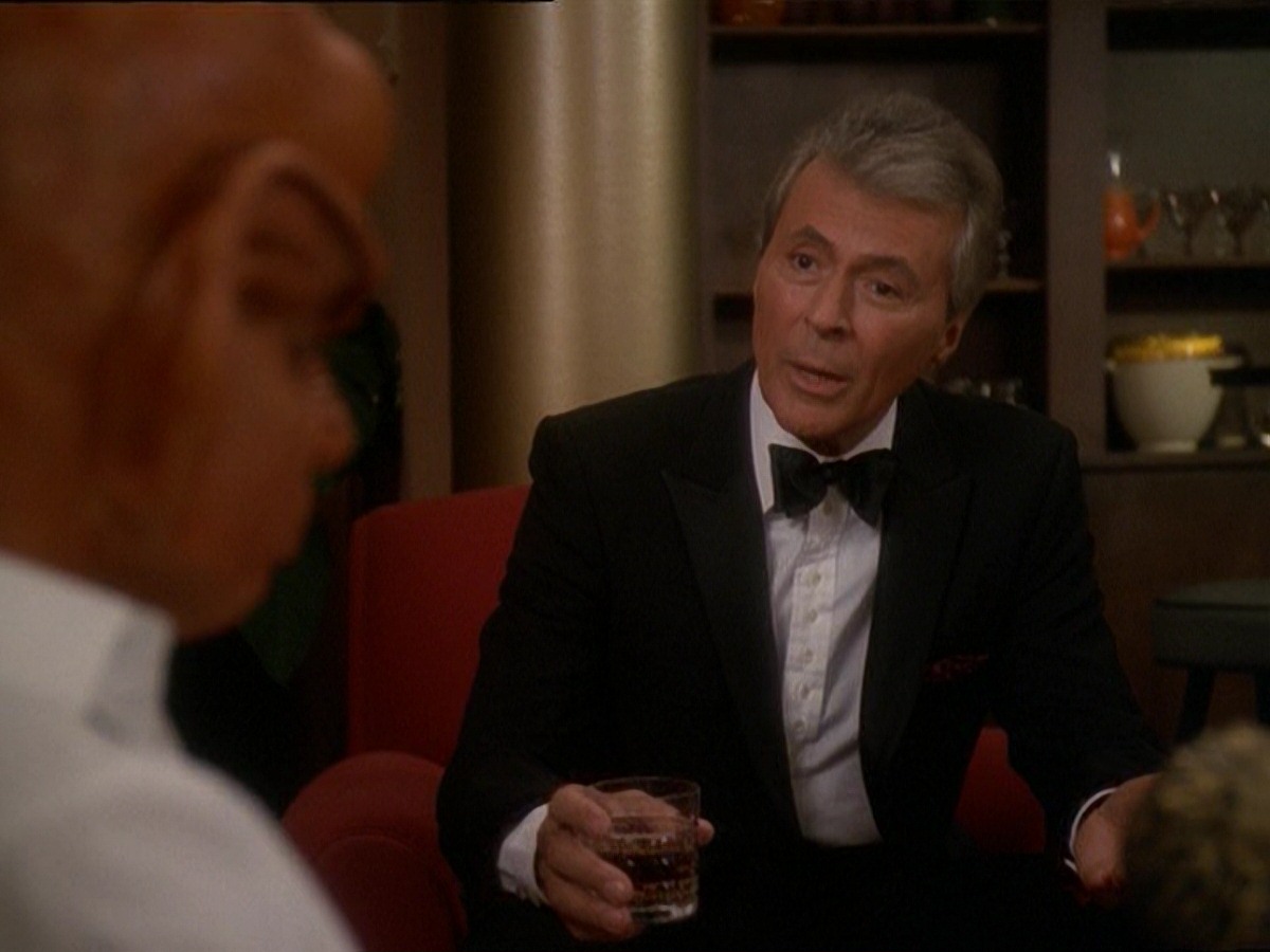 extant_StarTrek_DS9_7x10-ItsOnlyAPaperMoon_2180.jpg