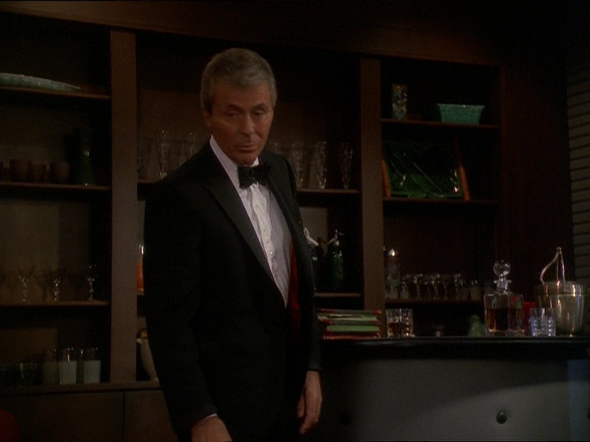 extant_StarTrek_DS9_7x10-ItsOnlyAPaperMoon_2230.jpg