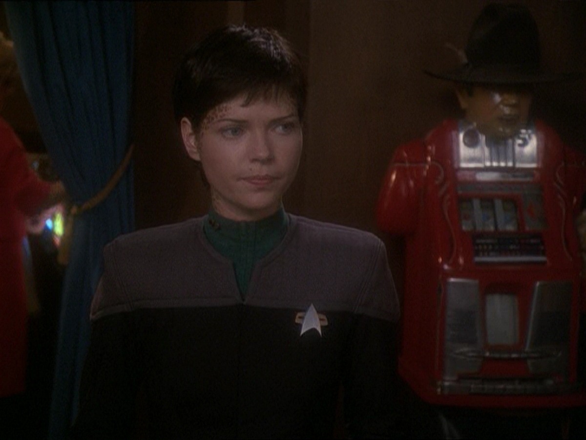 extant_StarTrek_DS9_7x10-ItsOnlyAPaperMoon_2466.jpg