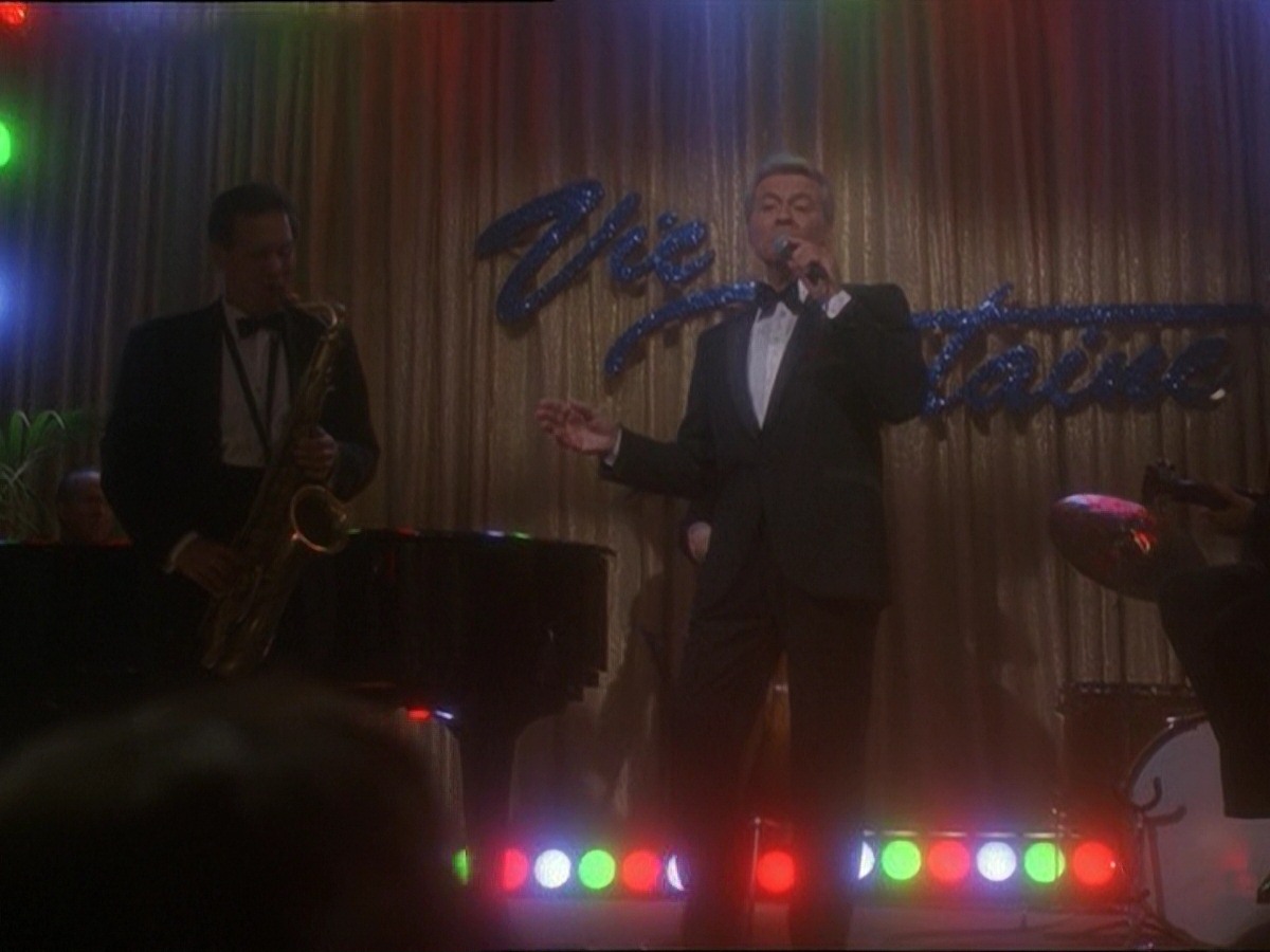 extant_StarTrek_DS9_7x10-ItsOnlyAPaperMoon_2600.jpg