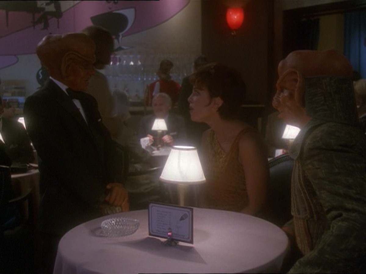 extant_StarTrek_DS9_7x10-ItsOnlyAPaperMoon_2670.jpg