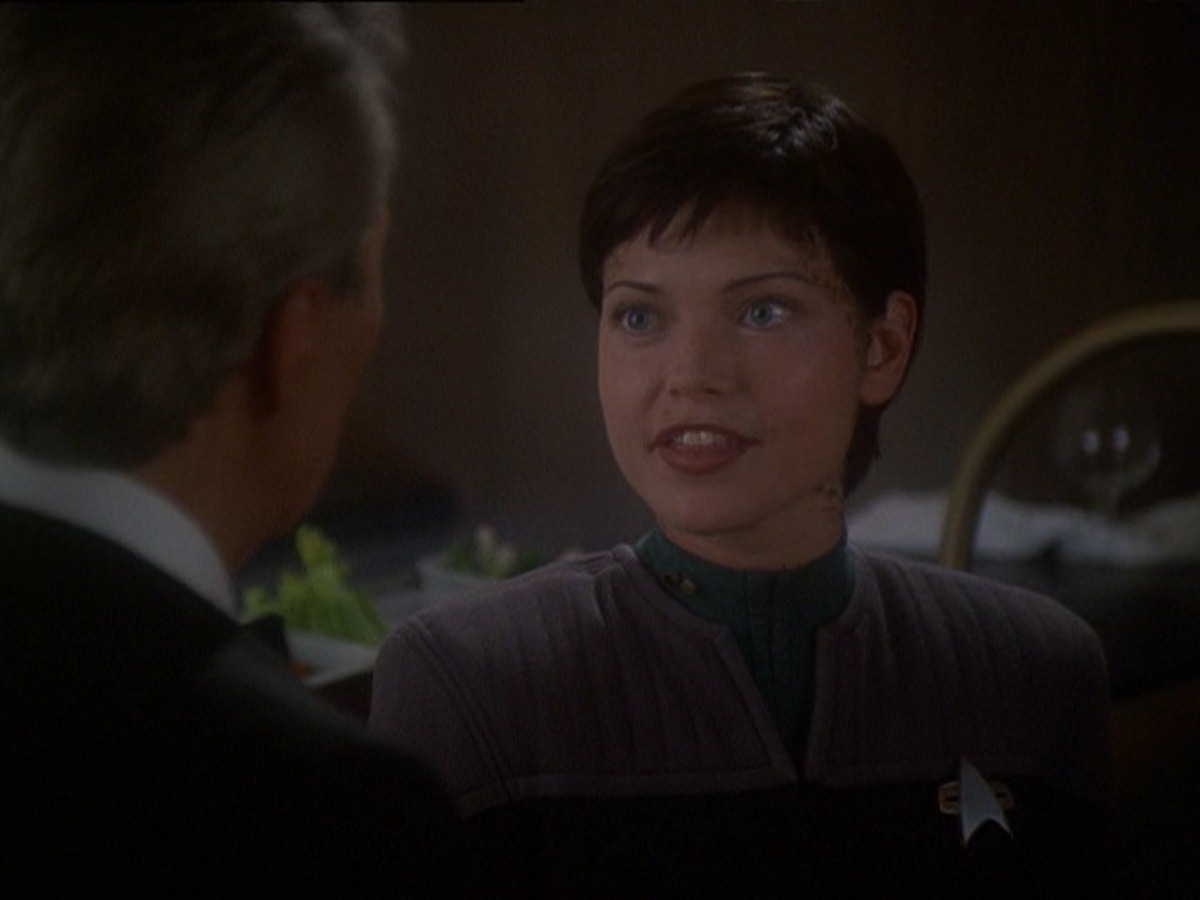 extant_StarTrek_DS9_7x10-ItsOnlyAPaperMoon_2845.jpg