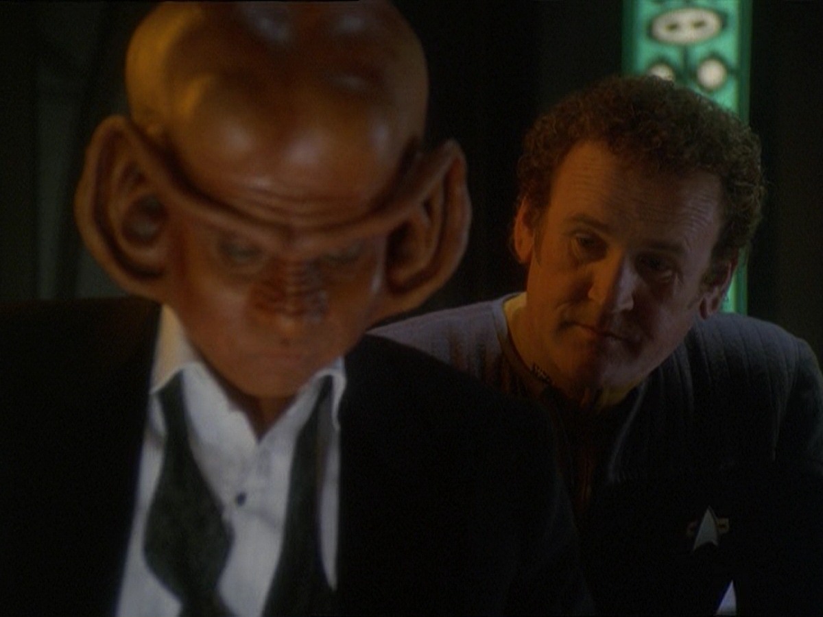 extant_StarTrek_DS9_7x10-ItsOnlyAPaperMoon_3199.jpg