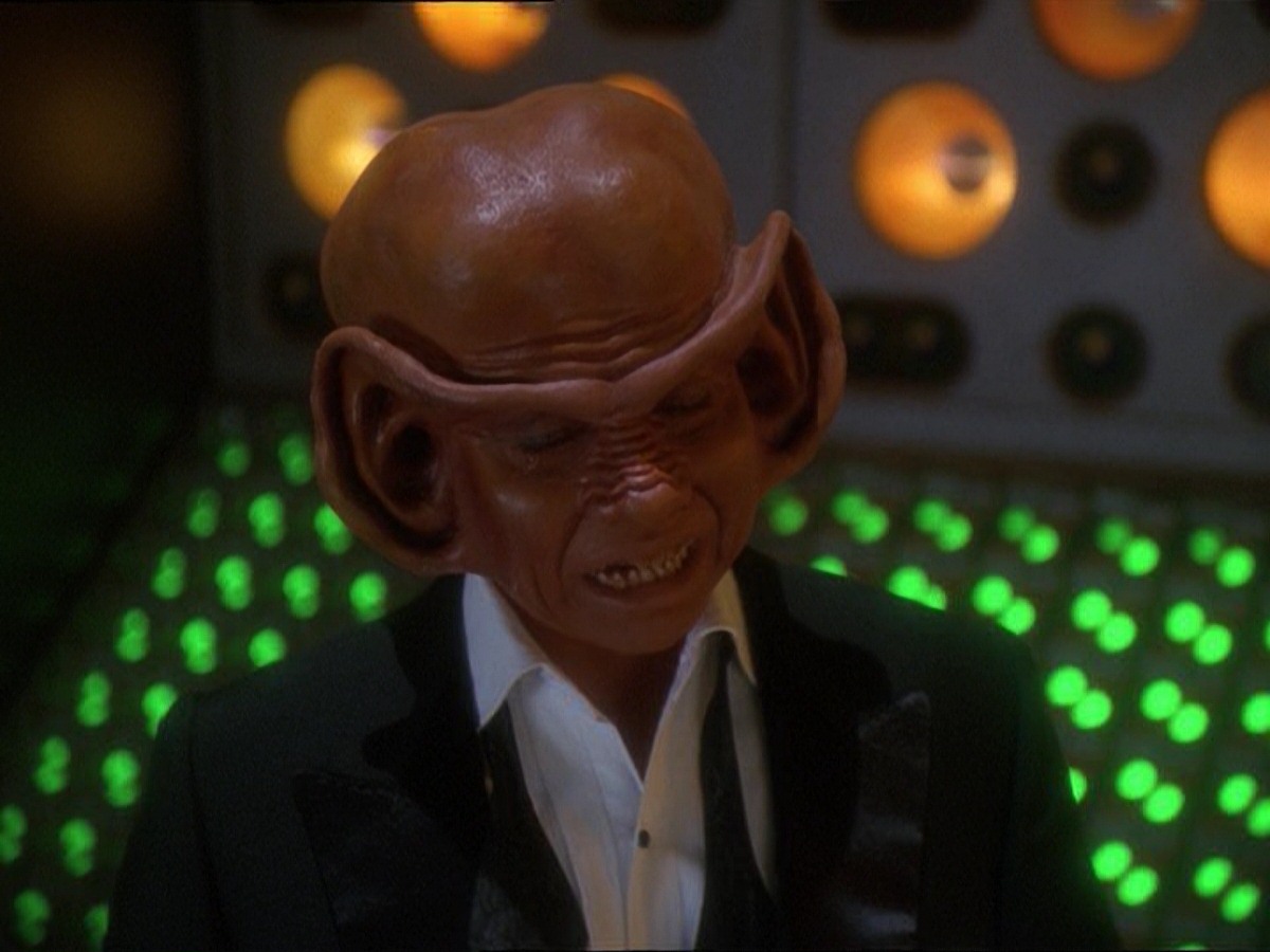 extant_StarTrek_DS9_7x10-ItsOnlyAPaperMoon_3272.jpg
