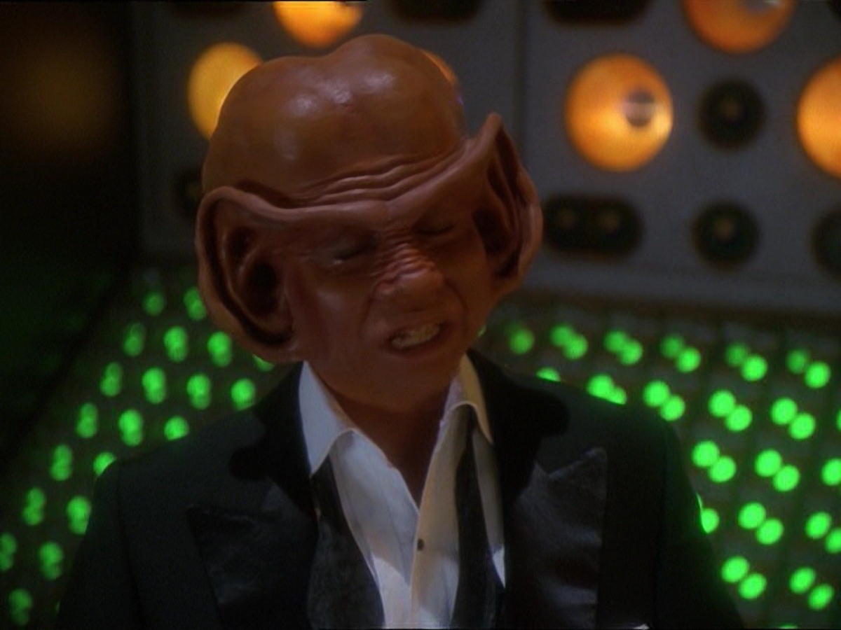 extant_StarTrek_DS9_7x10-ItsOnlyAPaperMoon_3275.jpg