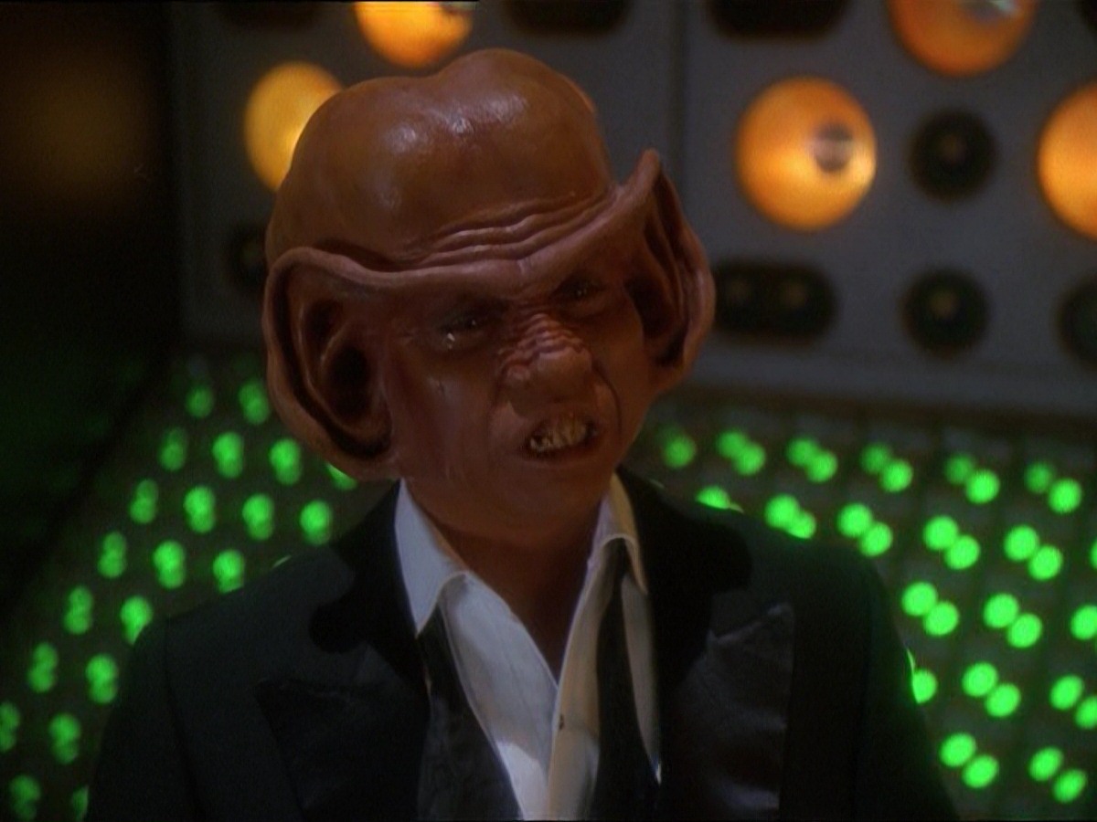 extant_StarTrek_DS9_7x10-ItsOnlyAPaperMoon_3280.jpg