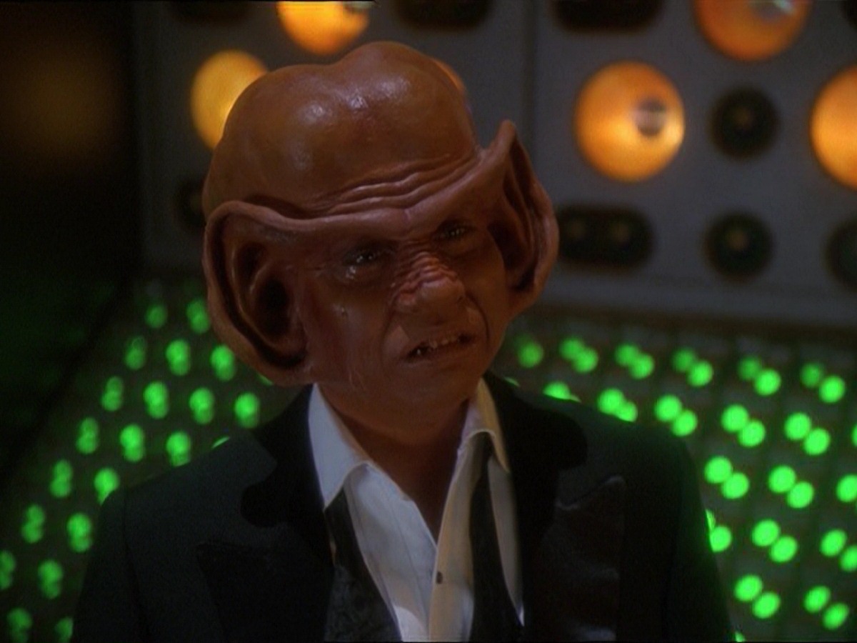 extant_StarTrek_DS9_7x10-ItsOnlyAPaperMoon_3281.jpg
