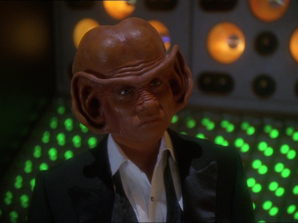 extant_StarTrek_DS9_7x10-ItsOnlyAPaperMoon_3411.jpg
