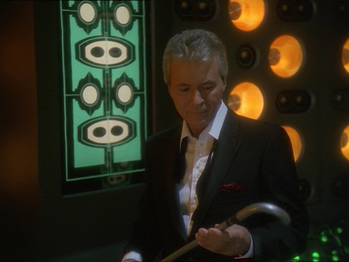 extant_StarTrek_DS9_7x10-ItsOnlyAPaperMoon_3464.jpg
