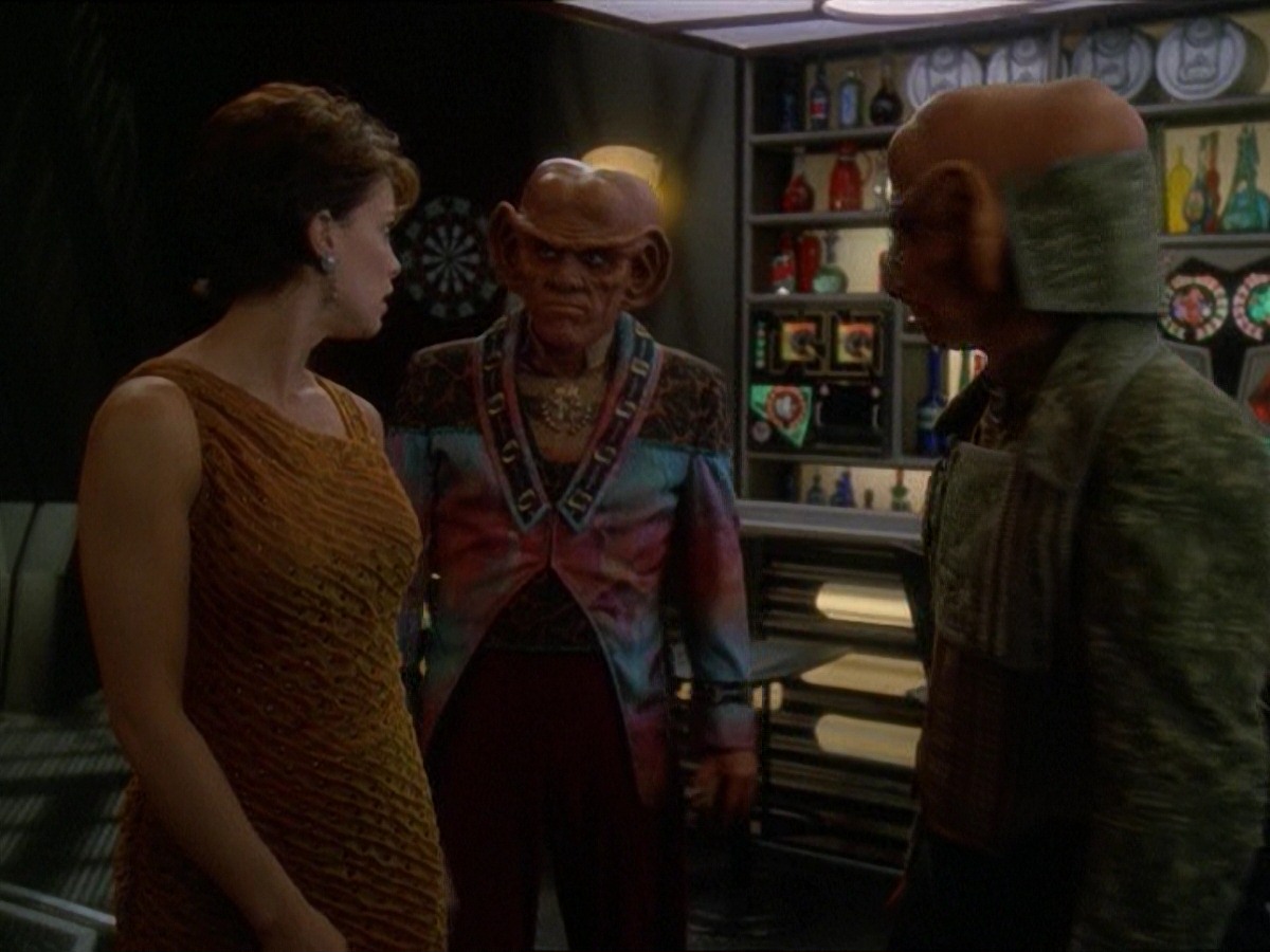 extant_StarTrek_DS9_7x10-ItsOnlyAPaperMoon_3484.jpg