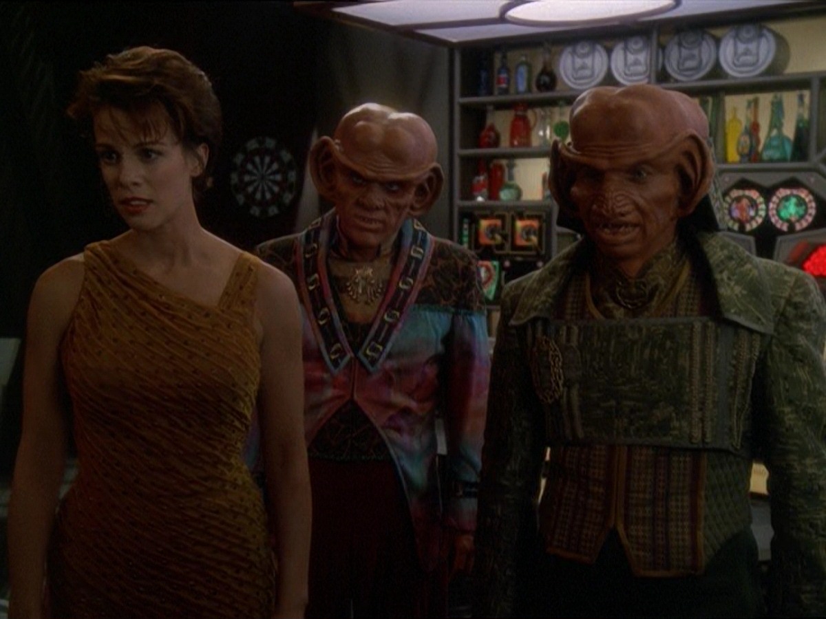extant_StarTrek_DS9_7x10-ItsOnlyAPaperMoon_3502.jpg