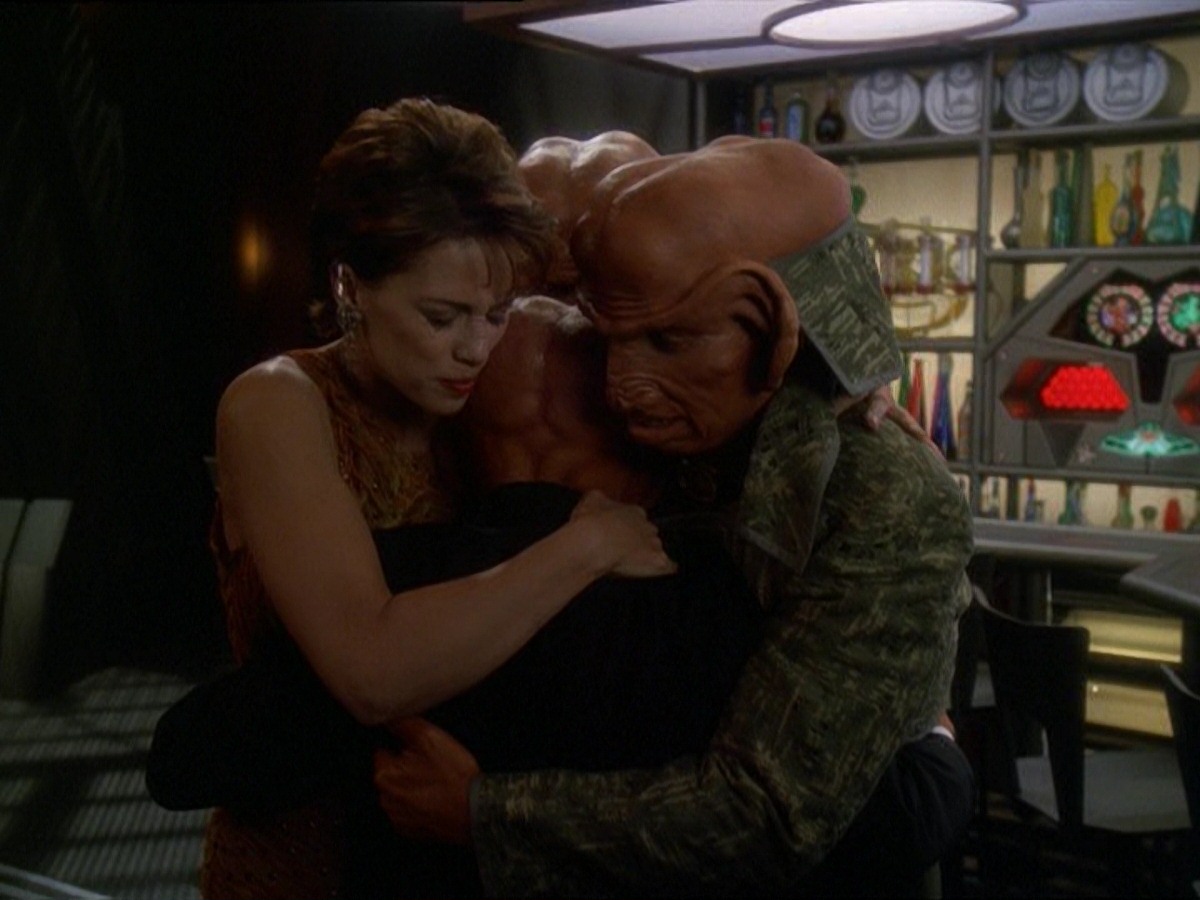 extant_StarTrek_DS9_7x10-ItsOnlyAPaperMoon_3529.jpg