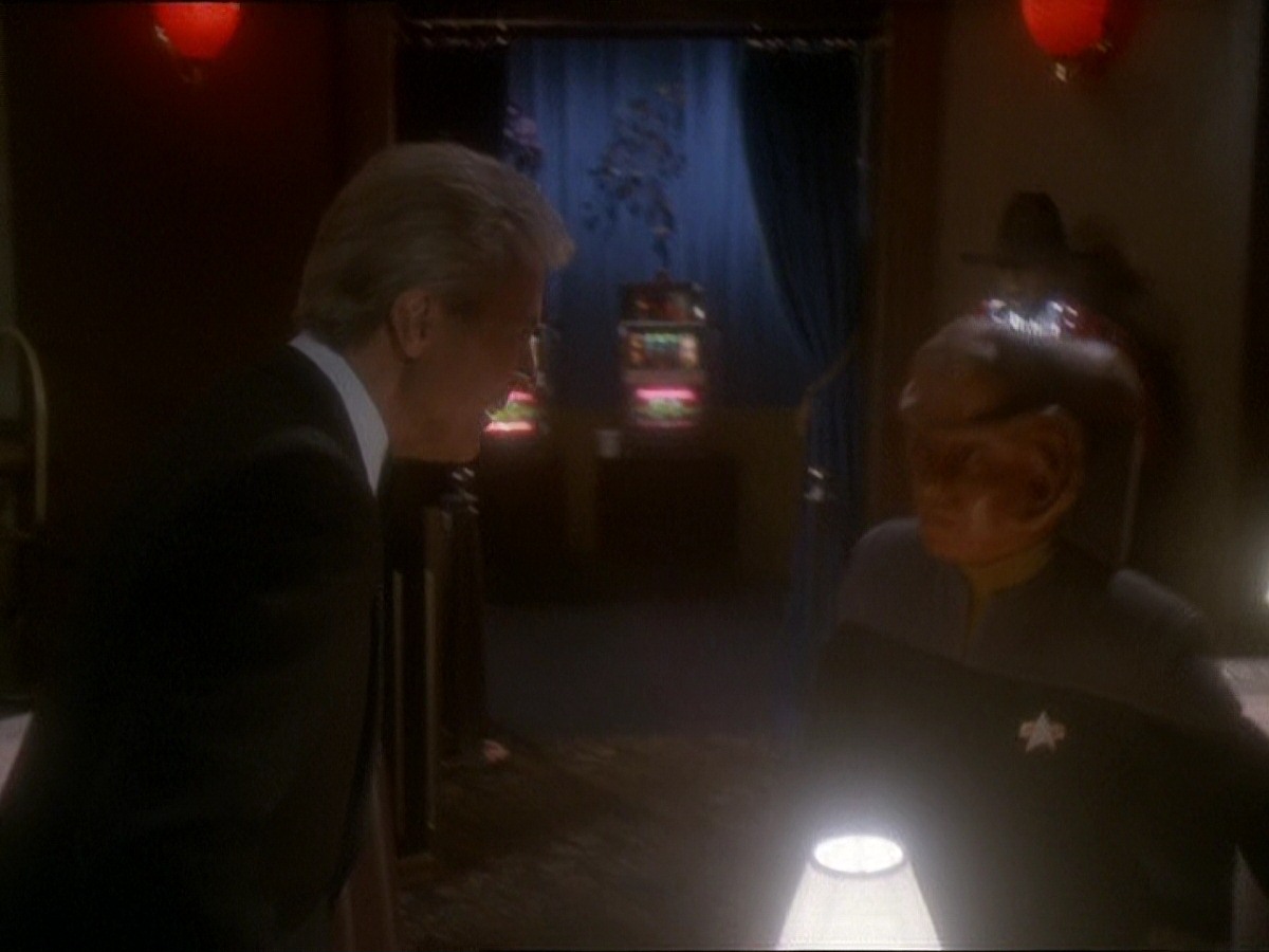 extant_StarTrek_DS9_7x10-ItsOnlyAPaperMoon_3560.jpg