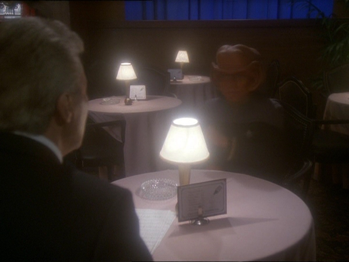 extant_StarTrek_DS9_7x10-ItsOnlyAPaperMoon_3587.jpg
