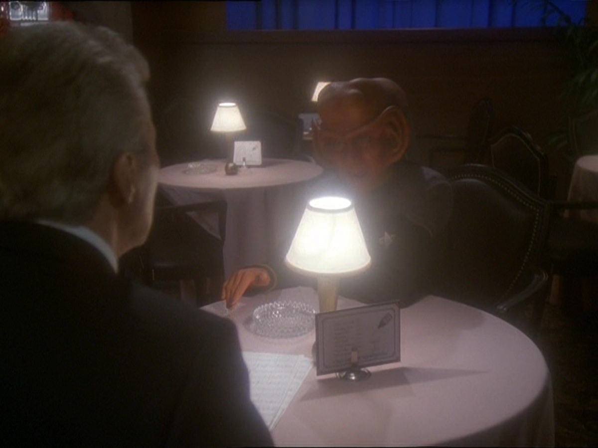 extant_StarTrek_DS9_7x10-ItsOnlyAPaperMoon_3596.jpg