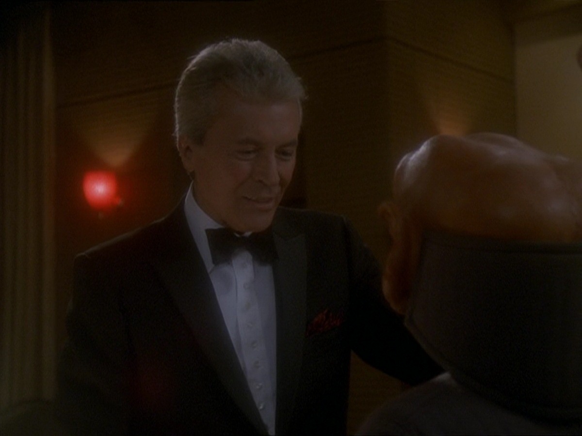 extant_StarTrek_DS9_7x10-ItsOnlyAPaperMoon_3616.jpg