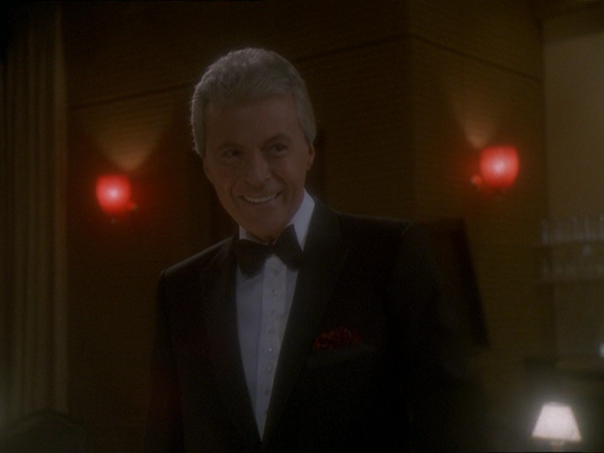 extant_StarTrek_DS9_7x10-ItsOnlyAPaperMoon_3632.jpg