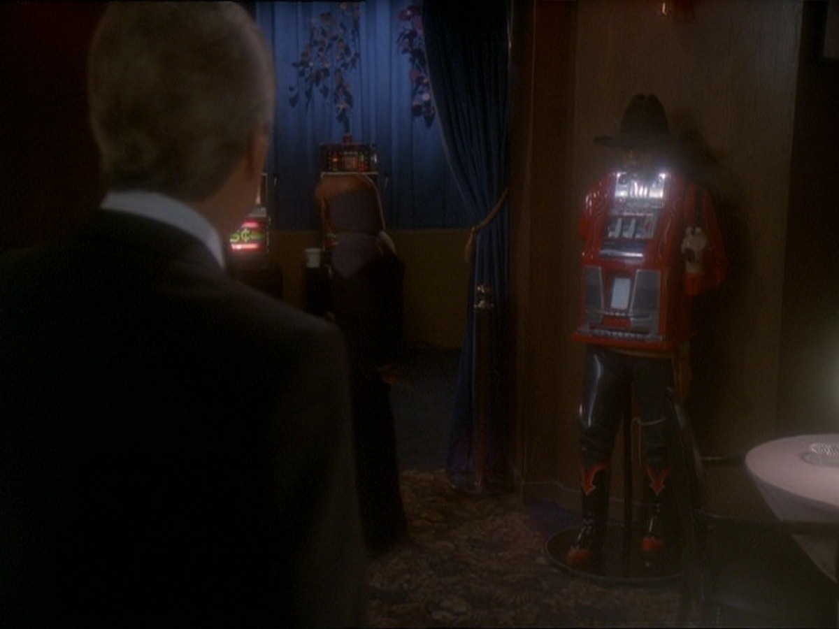 extant_StarTrek_DS9_7x10-ItsOnlyAPaperMoon_3634.jpg