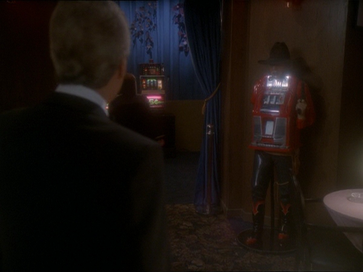 extant_StarTrek_DS9_7x10-ItsOnlyAPaperMoon_3635.jpg
