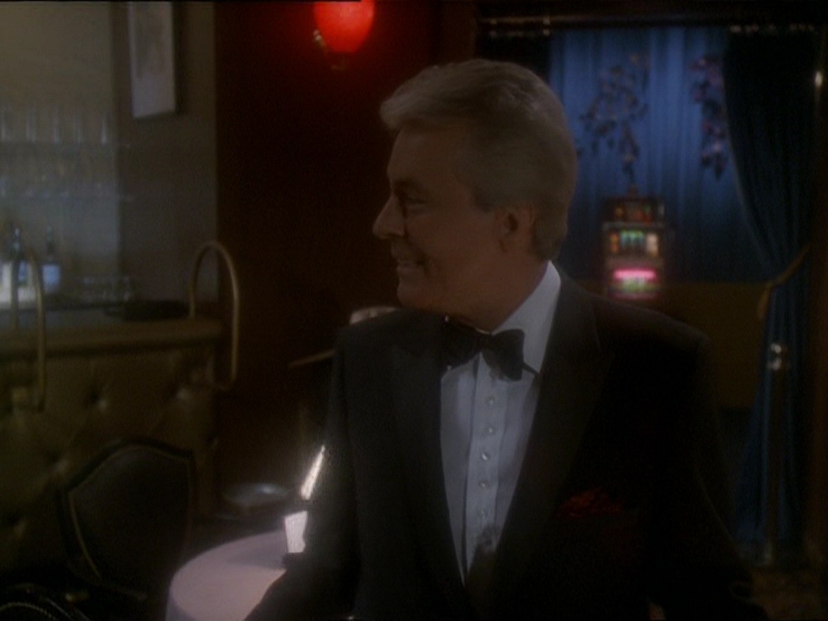 extant_StarTrek_DS9_7x10-ItsOnlyAPaperMoon_3642.jpg