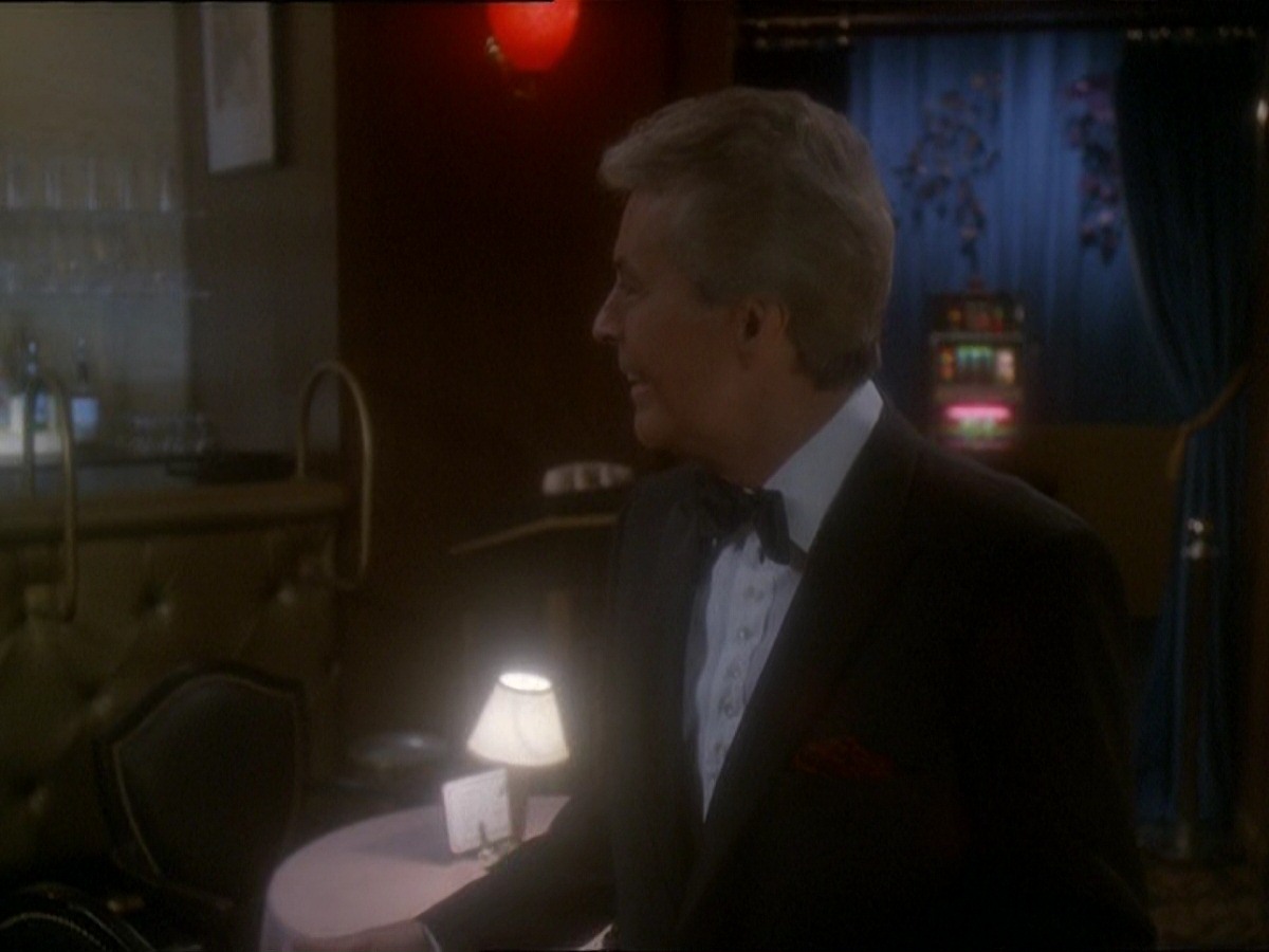 extant_StarTrek_DS9_7x10-ItsOnlyAPaperMoon_3643.jpg