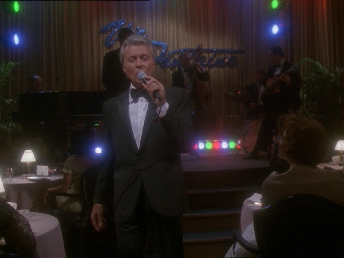 extant_StarTrek_DS9_7x10-ItsOnlyAPaperMoon_3707.jpg