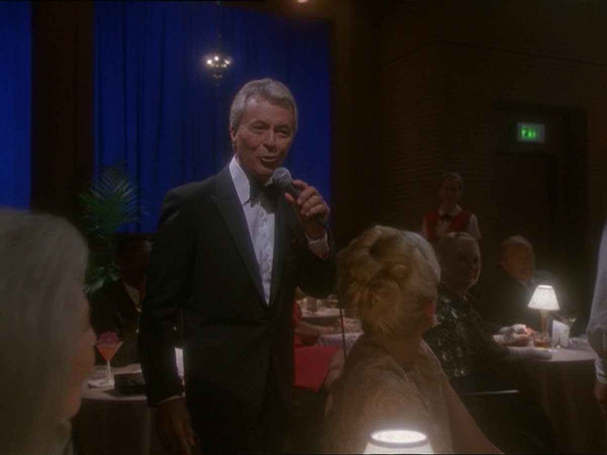 extant_StarTrek_DS9_7x10-ItsOnlyAPaperMoon_3720.jpg
