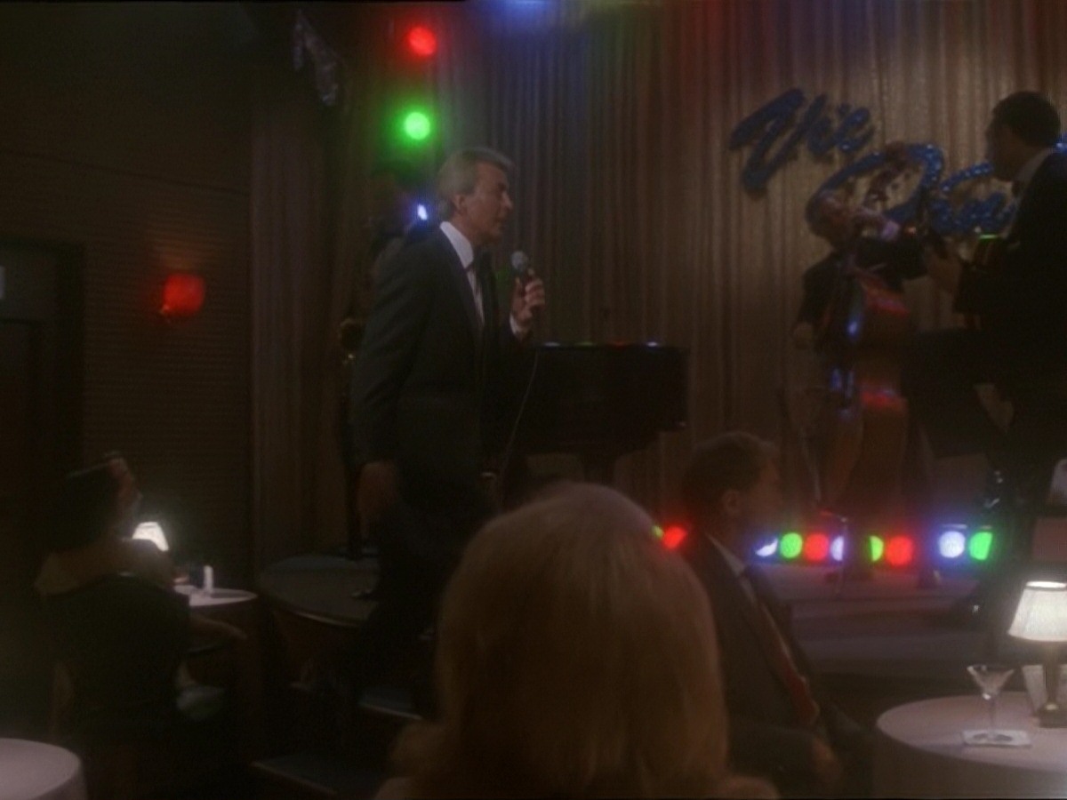 extant_StarTrek_DS9_7x10-ItsOnlyAPaperMoon_3734.jpg