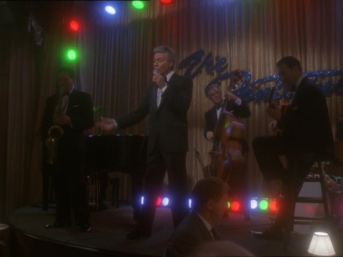 extant_StarTrek_DS9_7x10-ItsOnlyAPaperMoon_3737.jpg