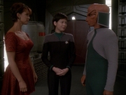 extant_StarTrek_DS9_7x10-ItsOnlyAPaperMoon_0068.jpg
