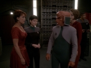 extant_StarTrek_DS9_7x10-ItsOnlyAPaperMoon_0076.jpg