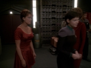 extant_StarTrek_DS9_7x10-ItsOnlyAPaperMoon_0078.jpg