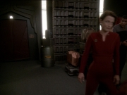 extant_StarTrek_DS9_7x10-ItsOnlyAPaperMoon_0080.jpg