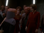 extant_StarTrek_DS9_7x10-ItsOnlyAPaperMoon_0146.jpg