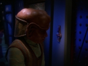extant_StarTrek_DS9_7x10-ItsOnlyAPaperMoon_0845.jpg