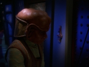 extant_StarTrek_DS9_7x10-ItsOnlyAPaperMoon_0848.jpg