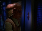 extant_StarTrek_DS9_7x10-ItsOnlyAPaperMoon_0851.jpg