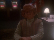 extant_StarTrek_DS9_7x10-ItsOnlyAPaperMoon_0996.jpg